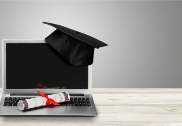 Figure out How to Remain Persuaded During Your Internet based Degree Program
