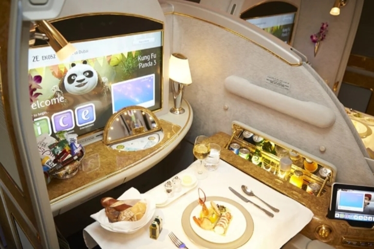 "Lufthansa Business Class"
