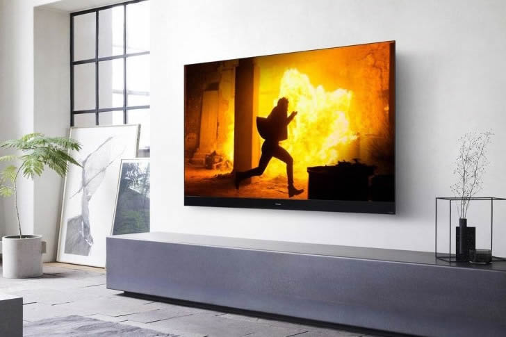 "Panasonic HZ2000 OLED"