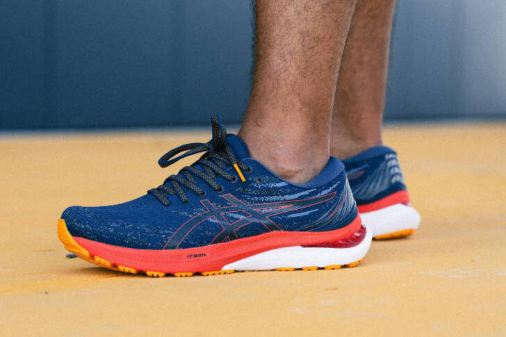 "ASICS Gel-Kayano 29"