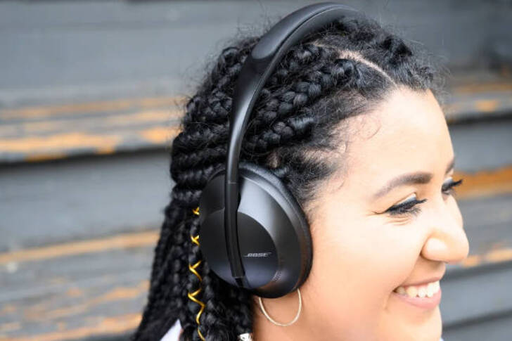 "Bose 700: Prevalent Sound and Plan"