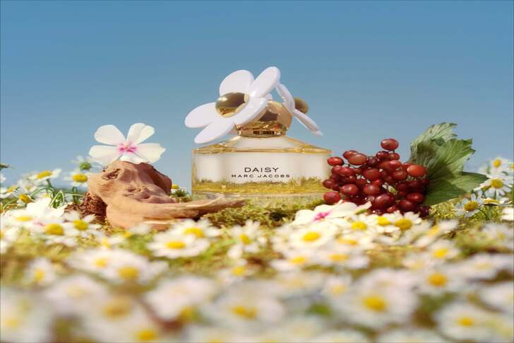 "Daisy by Marc Jacobs"