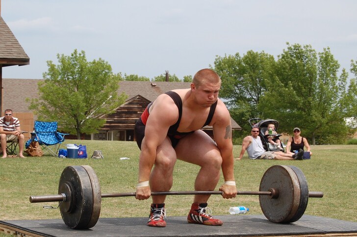 "Deadlifts"