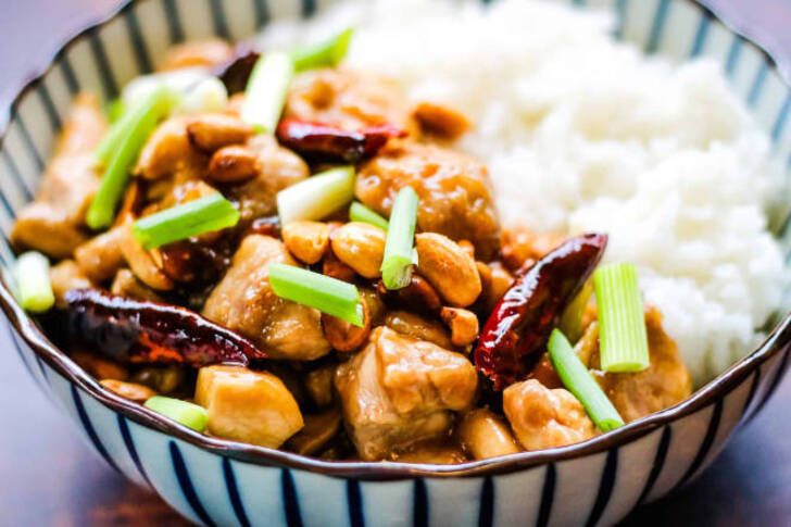 "Kung Pao Chicken: Hot and Delightful"
