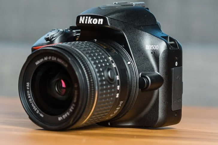 "Nikon D3500"