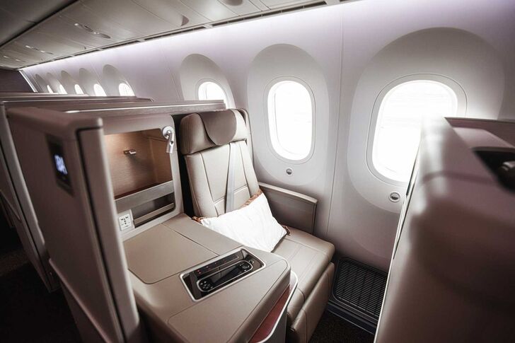"American Aircrafts Leader Business"
