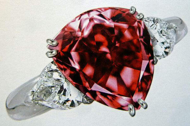"The Moussaieff Red Jewel"
