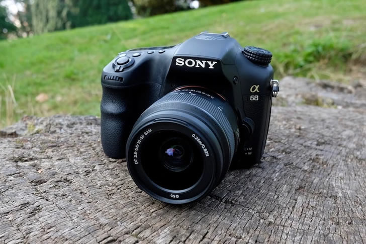 "Sony Alpha a68"