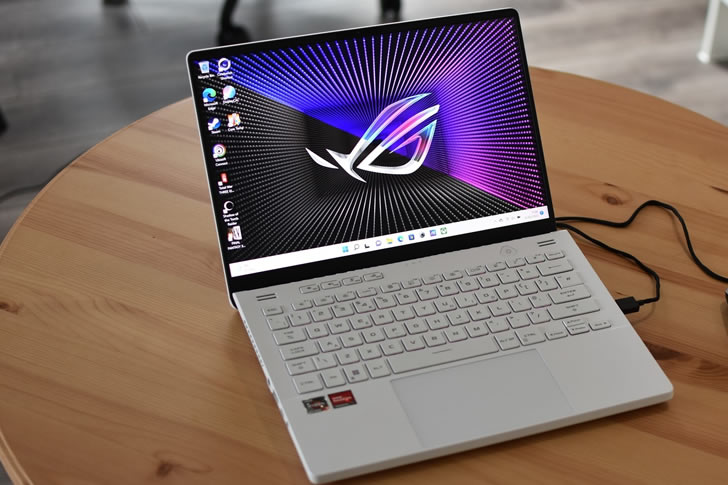 "ASUS ROG Zephyrus G14"