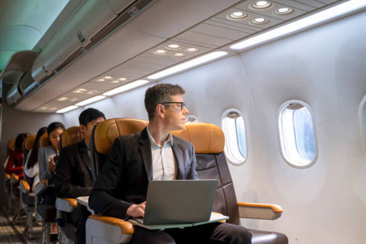 "ANA Business Class \"The Room\""